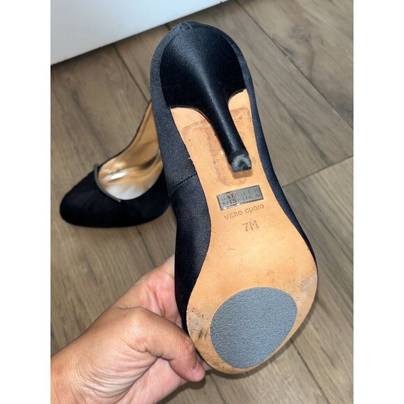 Badgley Mischka Black Satin Slip On High Heel Almond Toe Women's Pumps Size 7.5 - Picture 7 of 9